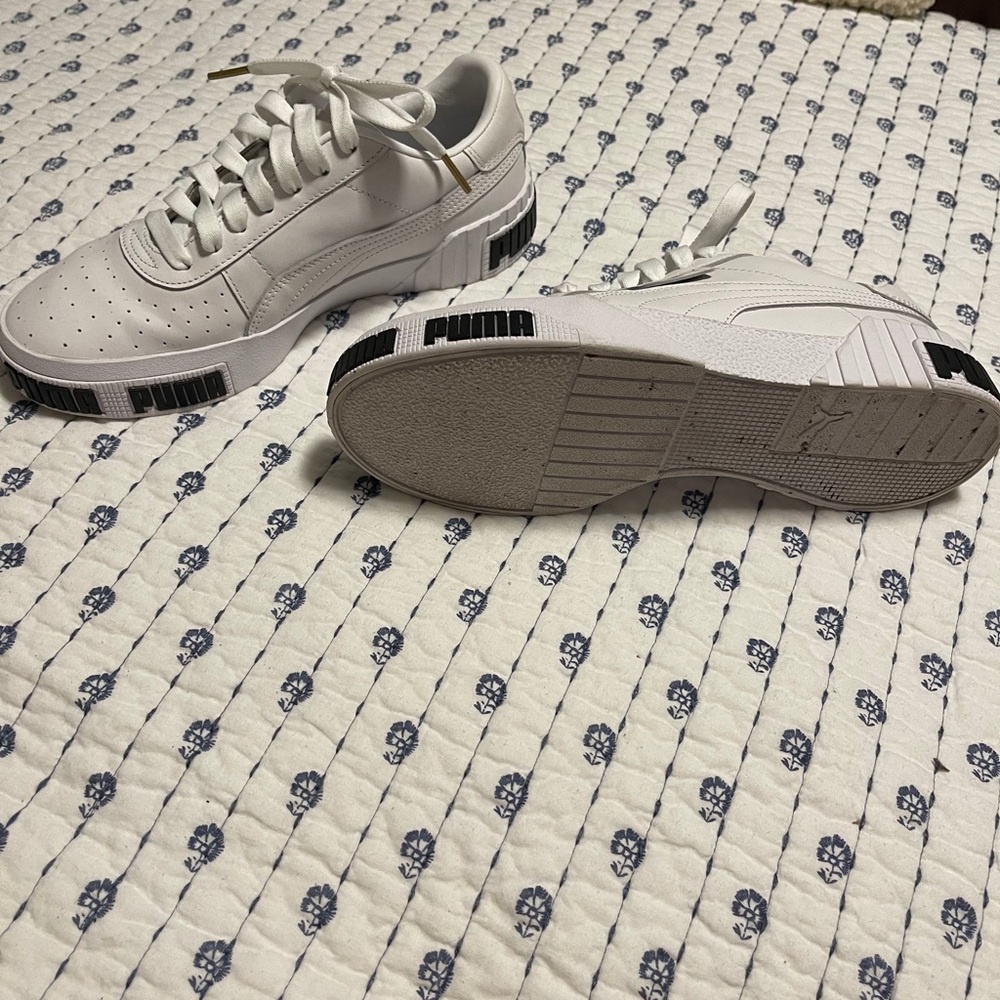 Puma Sneakers - Picture 4 of 6